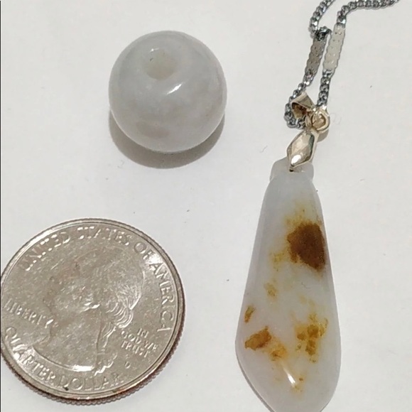 2x Authentic type A lucky real jade pendant - Picture 2 of 3